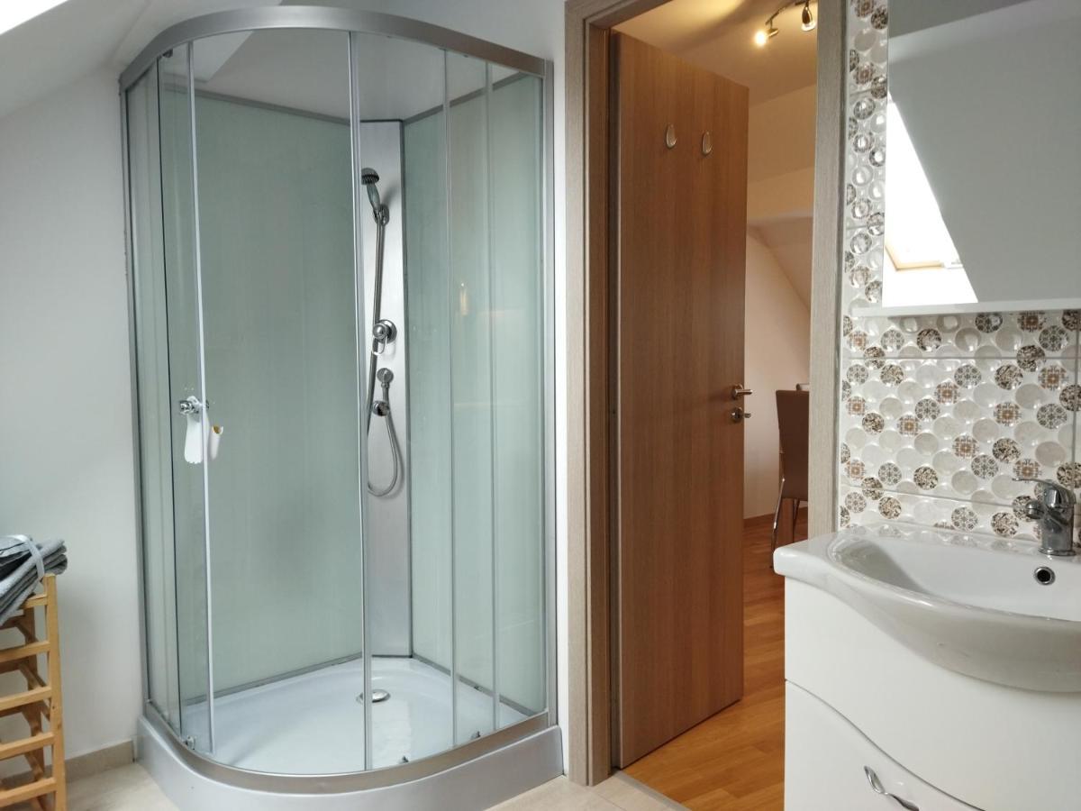 Fabi 2 Apartment Heviz Bagian luar foto