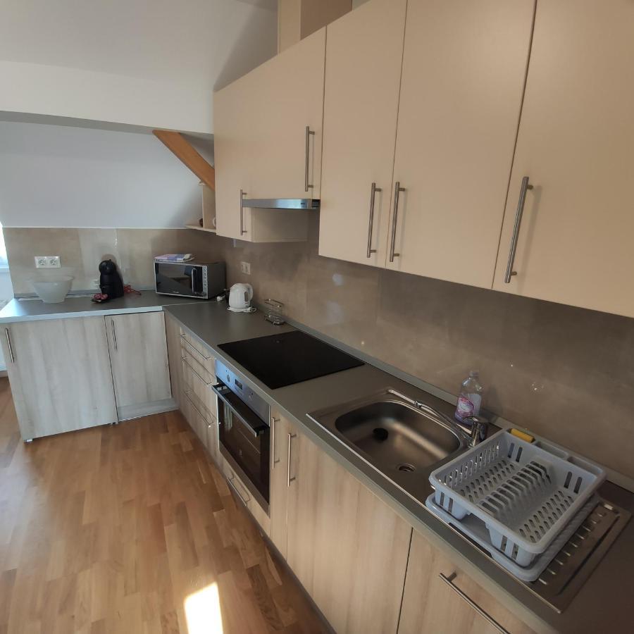 Fabi 2 Apartment Heviz Bagian luar foto